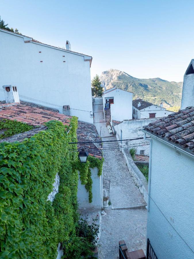 Alojamientos Messia De Leiva Segura de la Sierra Eksteriør bilde